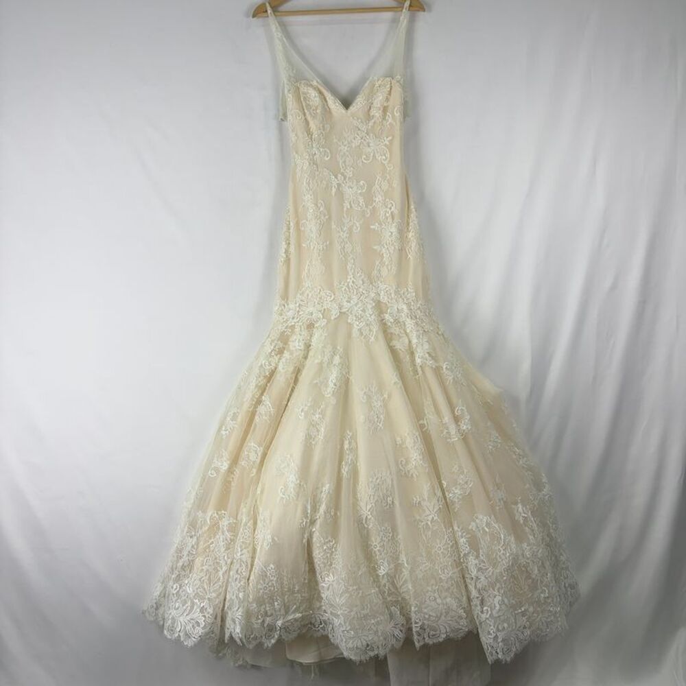 Unknown Lace Backless Wedding Dress